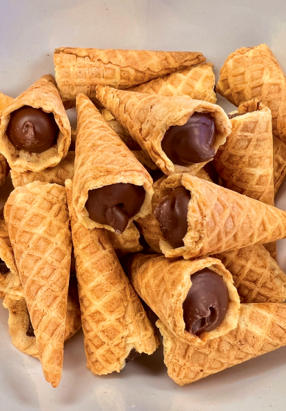 Alli & Rose Chocconi Milk Chocolate Mini Wafer Cones (397g)
