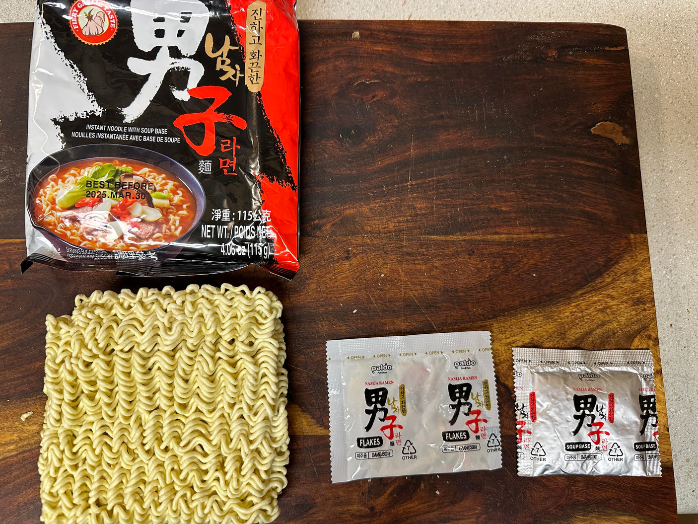 Paldo Namja Ramen Instant Noodles Multipack 5 Bags x 115g (Fiery Garlic) 男子面