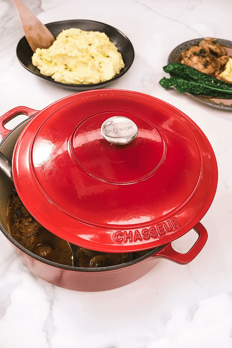 CHASSEUR Chasseur Round Casserole Federation Red 